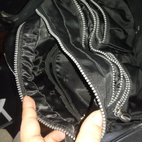 Purse - Picture 4 of 4